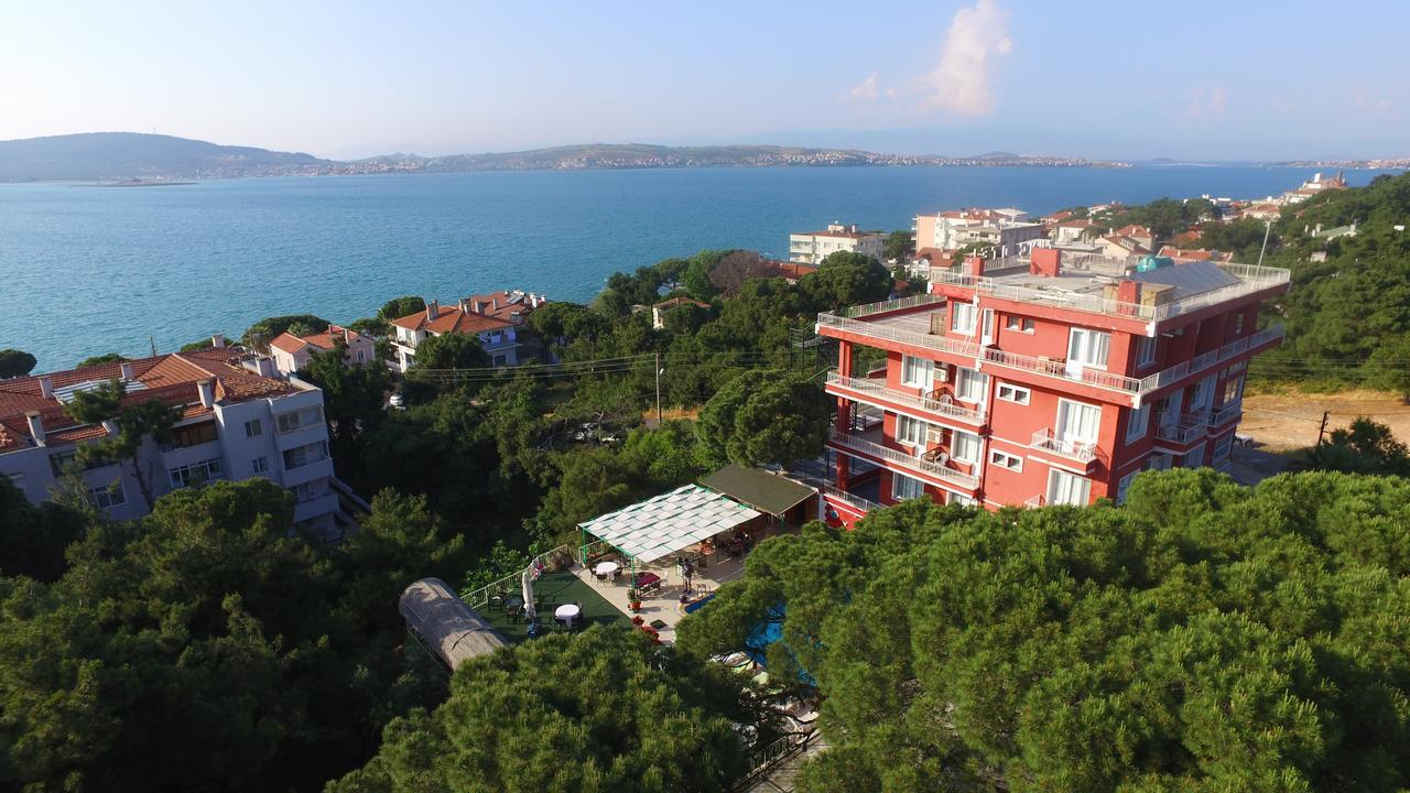 Tunc Hotel Ayvalik Exterior photo