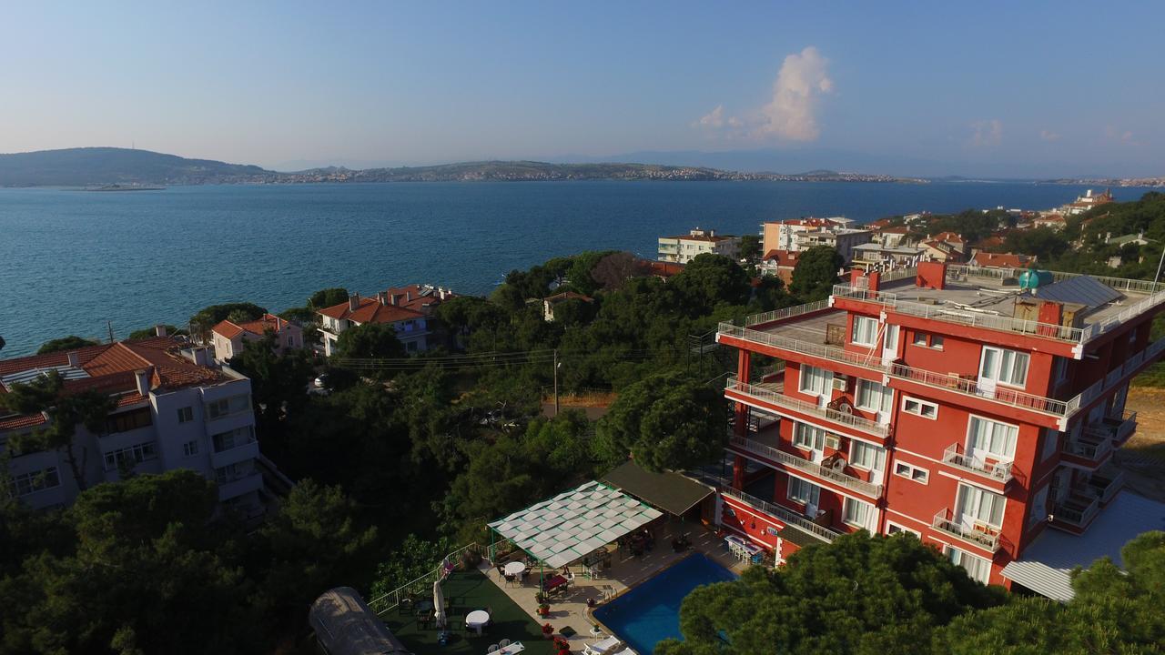 Tunc Hotel Ayvalik Exterior photo